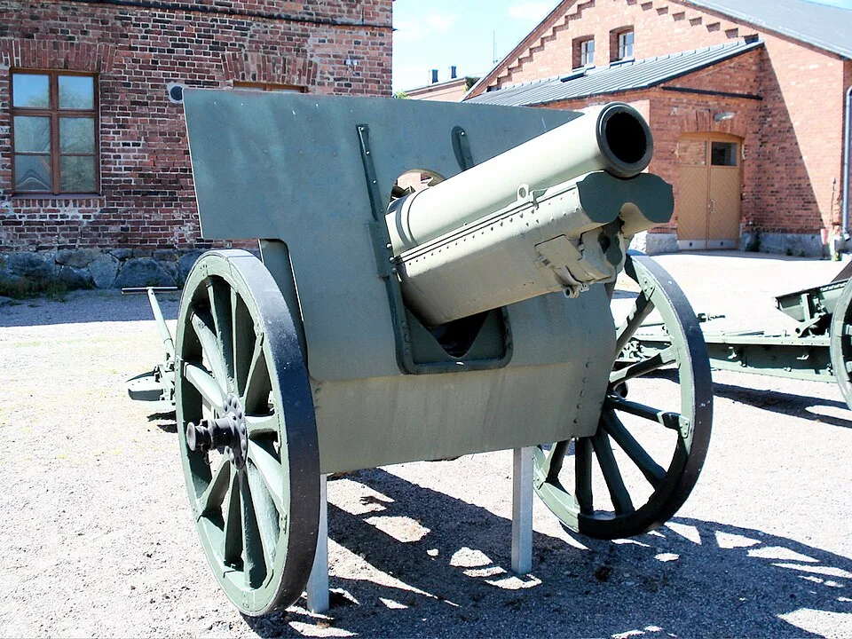 152 mm howitzer M1910/37