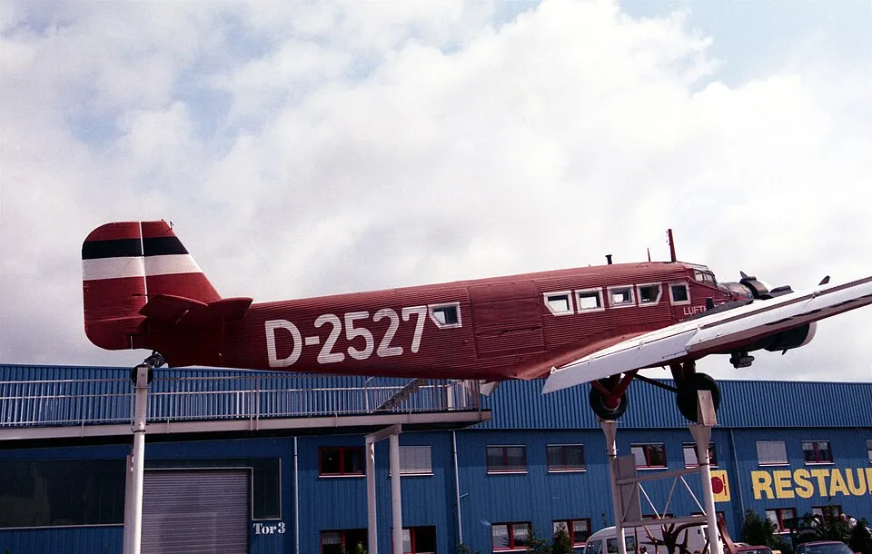 CASA 352-L