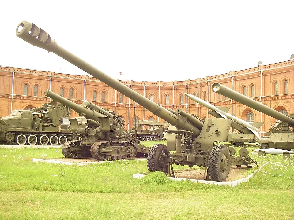 152mm haubica 2A65