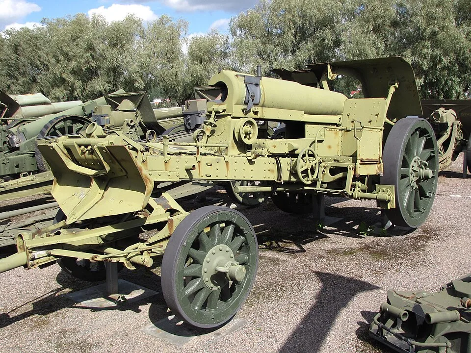 15 cm schwere Feldhaubitze M. 15