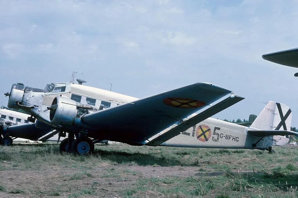 CASA 352-L